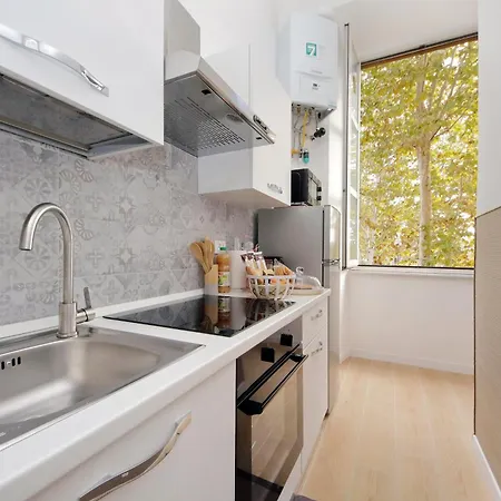 Apartman Romance Al Colosseo 4